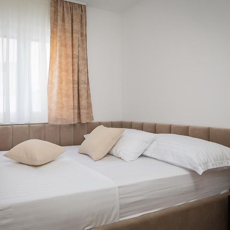 Apartments Villa Maracella Marina Kültér fotó